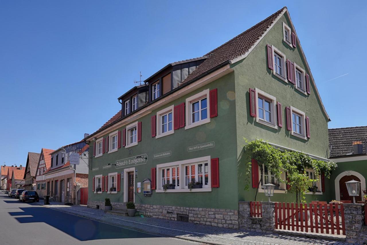 Landhotel Schwab - By Homekeepers Schwarzach am Main Esterno foto