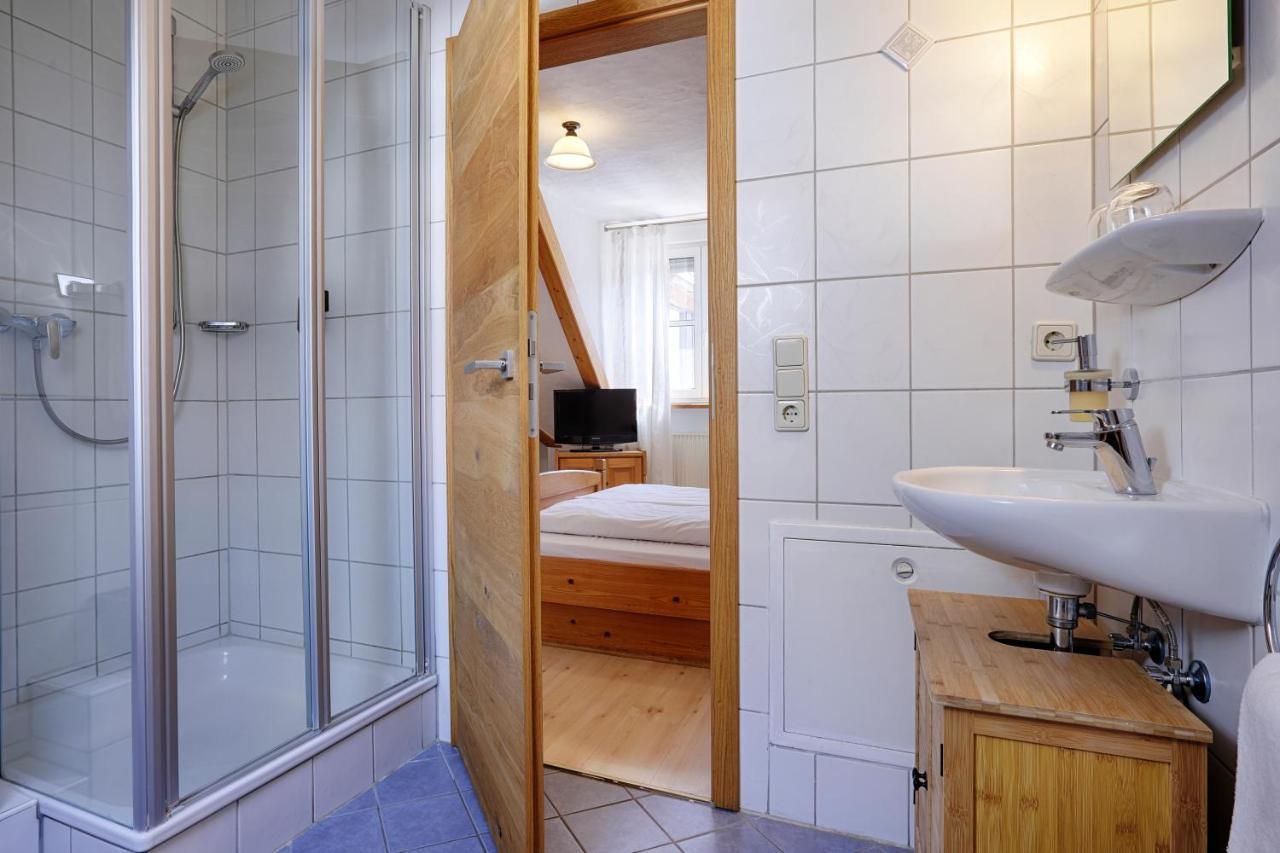 Landhotel Schwab - By Homekeepers Schwarzach am Main Esterno foto
